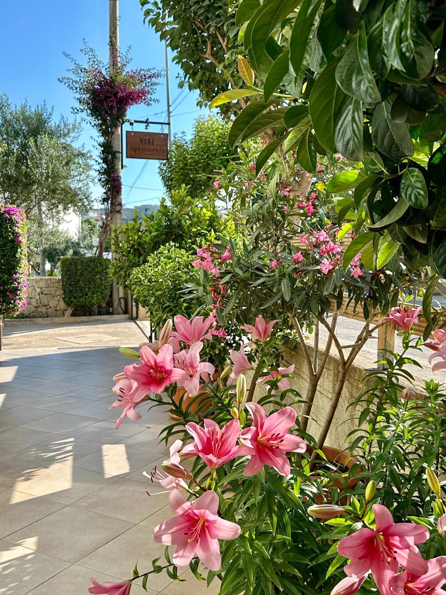 Visi Apartments Ksamil Buitenkant foto