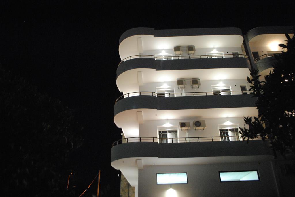 Visi Apartments Ksamil Buitenkant foto